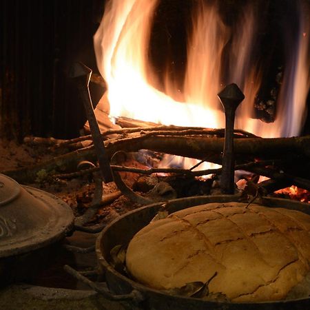Agriturismo Casa Turchetti Comano  Екстериор снимка