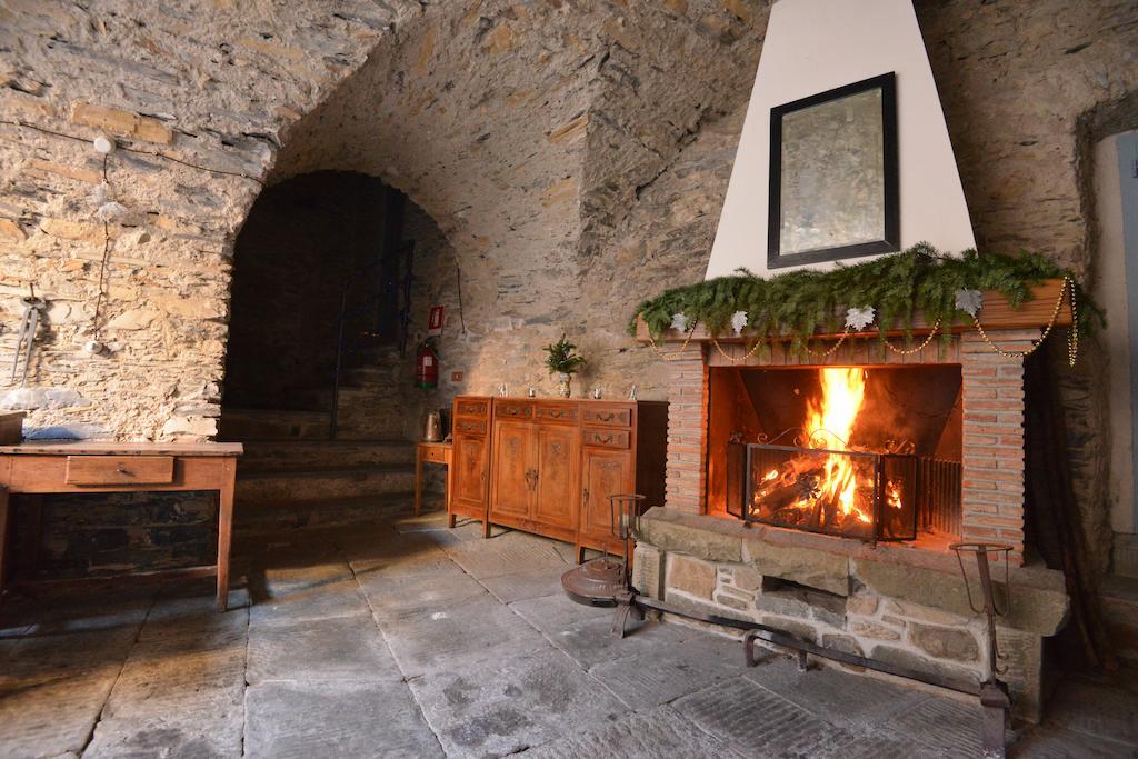 Agriturismo Casa Turchetti Comano  Екстериор снимка